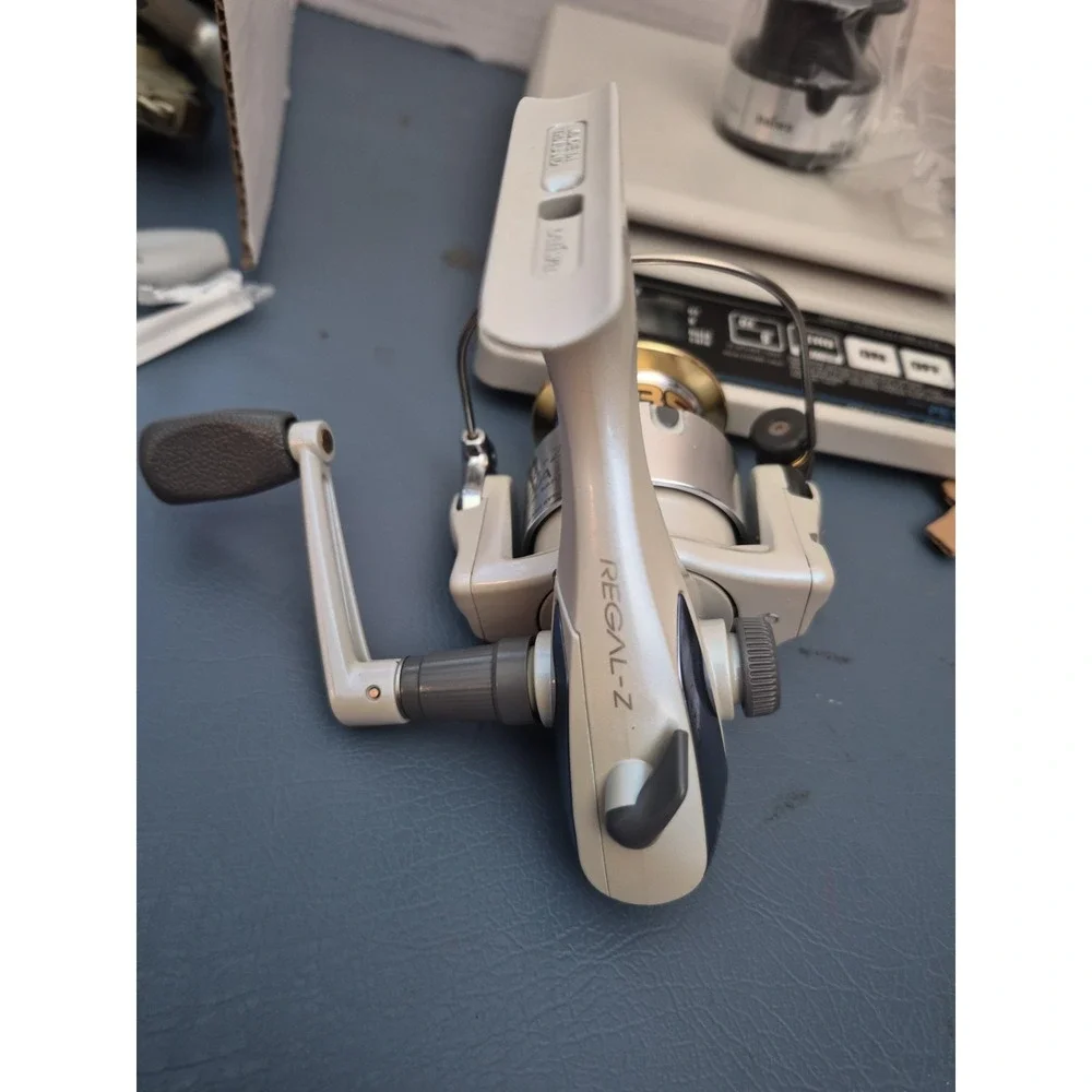 DAIWA REGAL Z 2500IA DISHING REEL SPINNING REEL